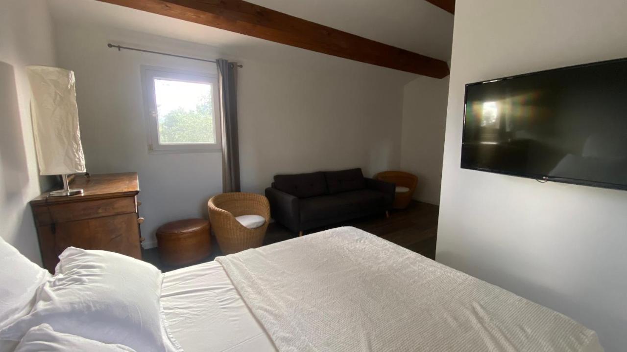 Les Magnolias Bed and Breakfast Marseille Eksteriør billede